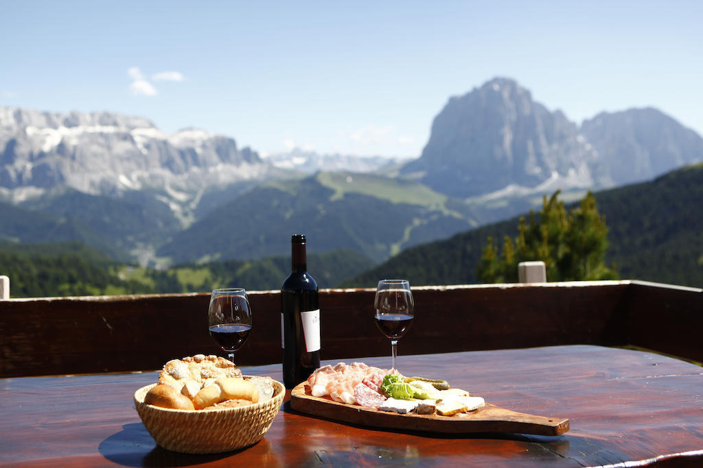 Garni Conturina Hotel Santa Cristina Val Gardena Exterior photo