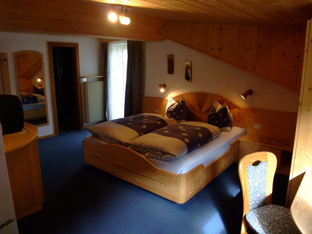 Garni Conturina Hotel Santa Cristina Val Gardena Room photo